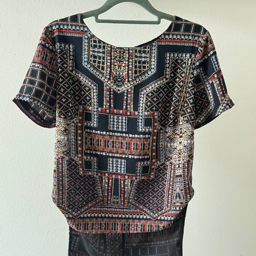 Art Deco Top